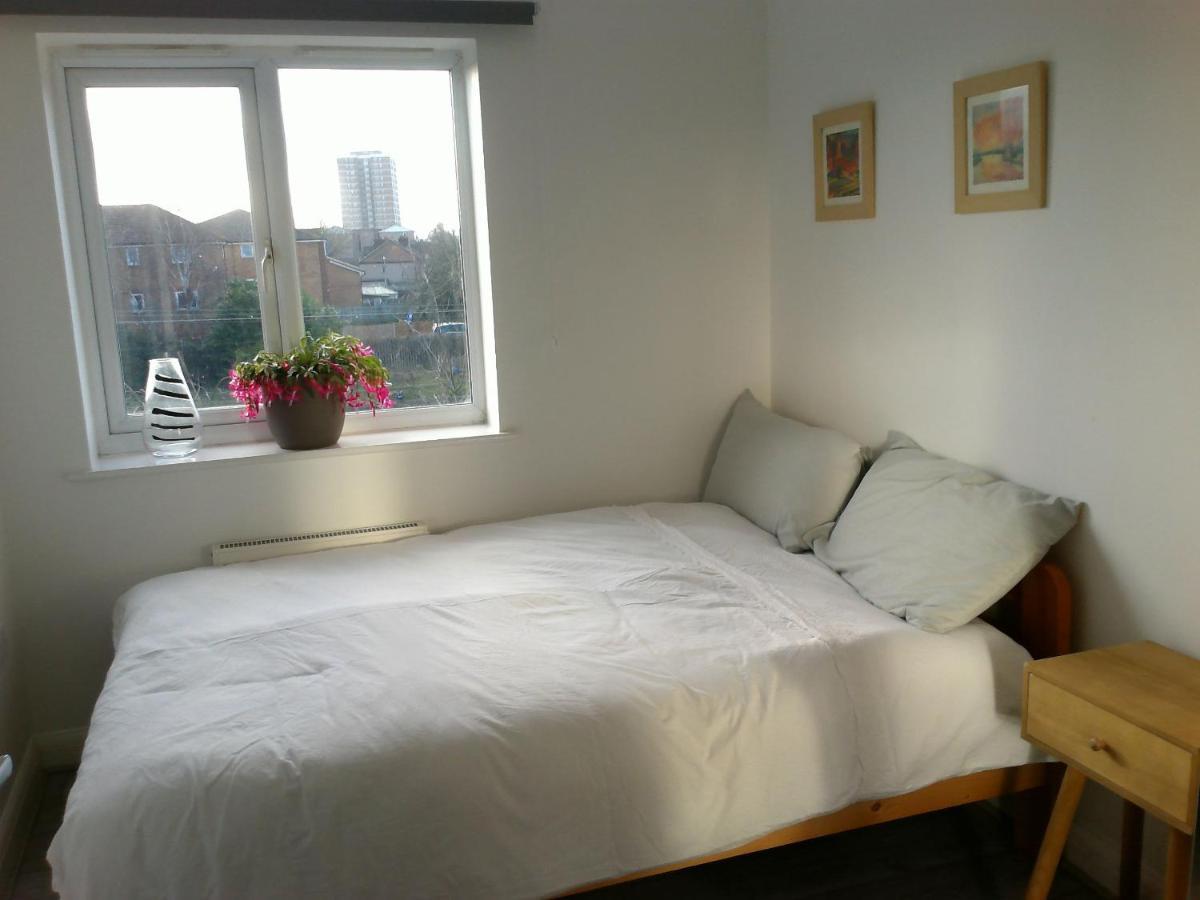 Two Bedroom London Luxury Apartment Londres Exterior foto